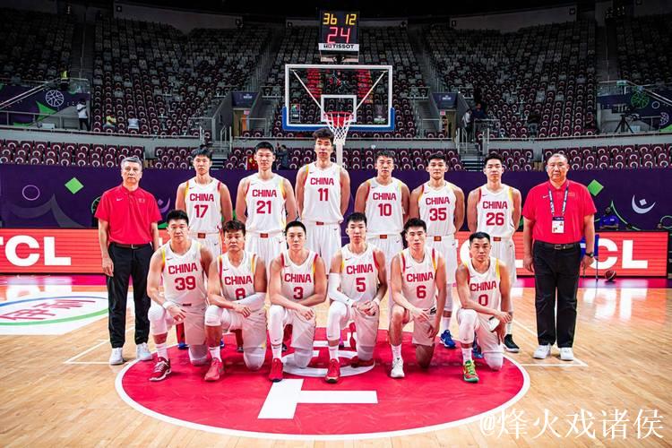 中国男篮再减两人 队伍现剩15名球员 中国男篮再减两人 队伍现剩15名球员